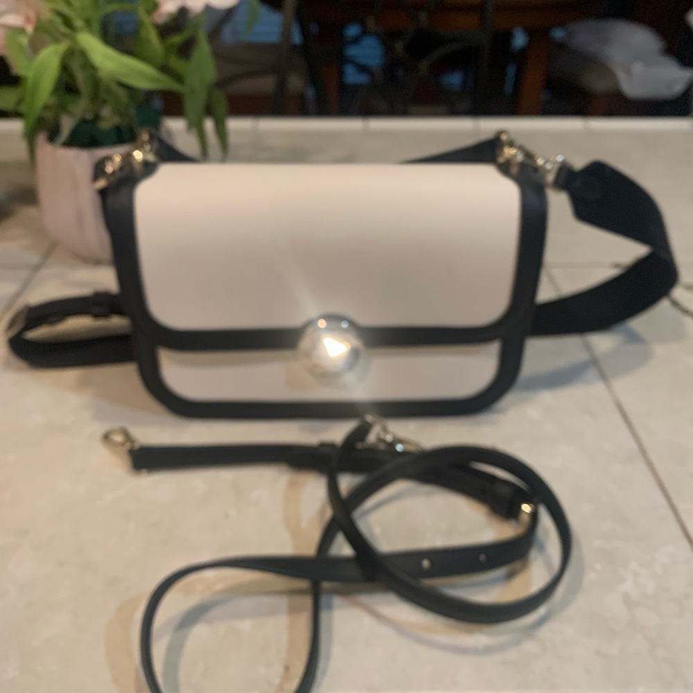Elegant White and Black Crossbody Bag NWOT - Picture 2 of 5